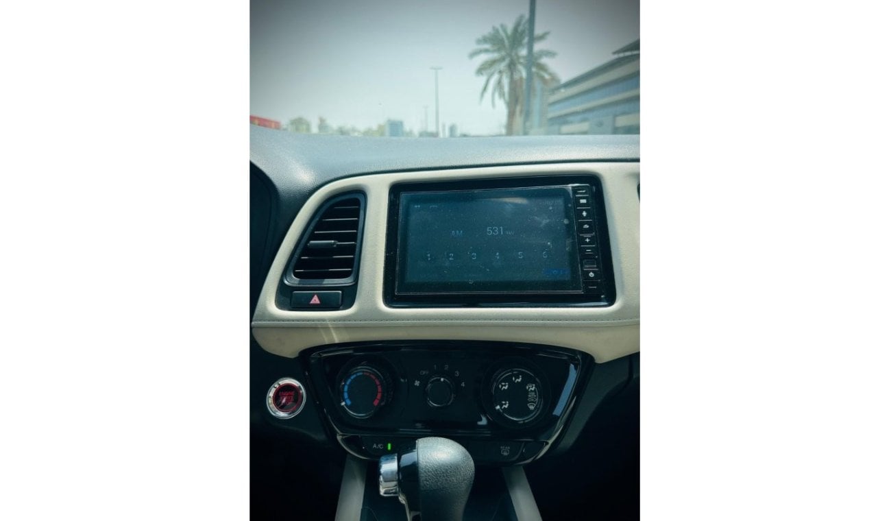 Honda HRV EX AED 890 PM | HONDA HR-V LX 1.8 I4 | GCC | LOW MILEAGE | 0% DOWNPAYMENT