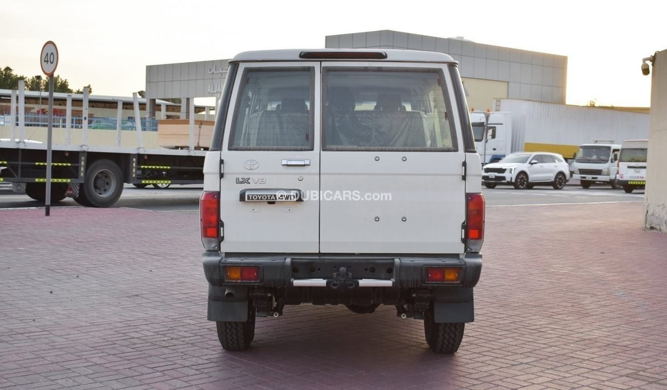 Toyota Land Cruiser Hard Top LC76 Diesel V8 4.5L 5Doors