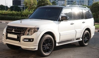 ميتسوبيشي باجيرو Mitsubishi Pajero