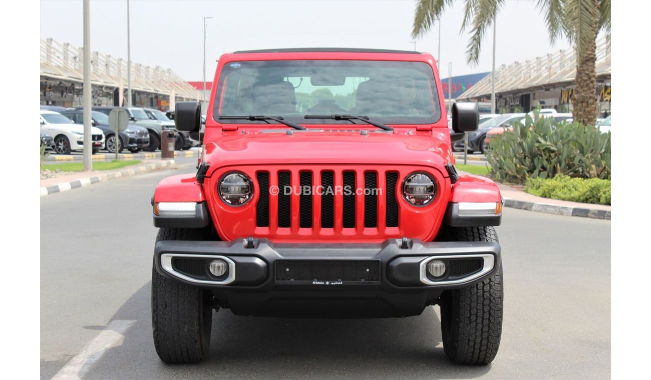 Jeep Wrangler Unlimited Sahara SOFT TOP GCC MINT IN CONDITION