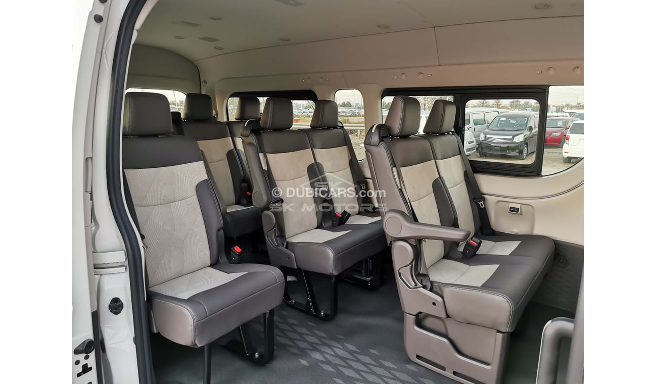 Toyota Hiace 2.8L Diesel, 16'' Rims, Manual Gear Box, Leather Seats, Front & Rear AC ( CODE # THHR03)