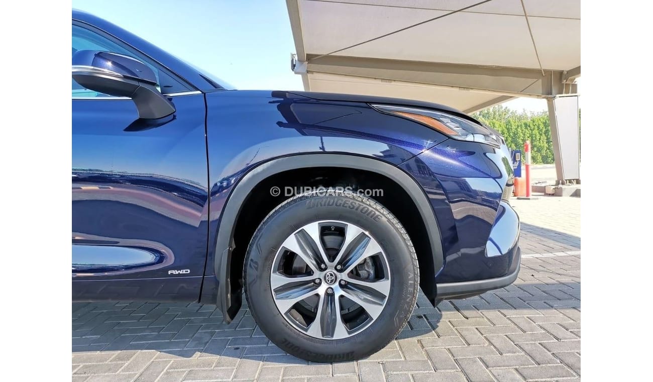 Toyota Highlander Toyota Highlander XLE Hybrid - 2022 - Blue