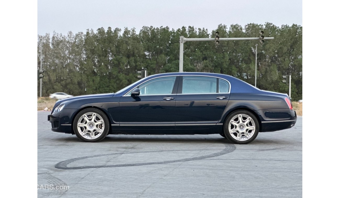 Bentley Continental Flying Spur MODEL 2010 GCC CAR PERFECT CONDITION INSIDE AND OUTSIDE FULL OPTION