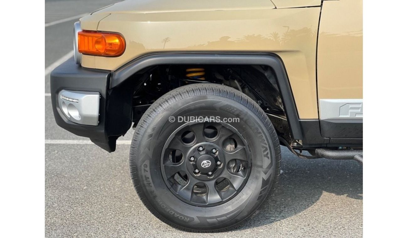 Toyota FJ Cruiser GXR Very clean, special color