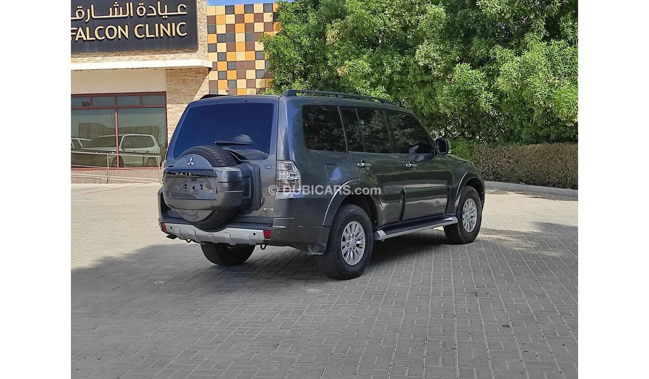 ميتسوبيشي باجيرو GLS 3.5L (186 HP) (7 Seater) Mitsubishi pajero 2013  full automatic