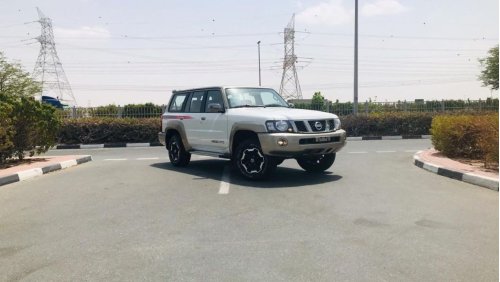 Nissan Patrol Super Safari 4.8L /// BACK CAMERA - SUN ROOF - POWER SEATS /// 2021 NEW /// FULL OPTION /// SPECIAL PRICE /// BY 