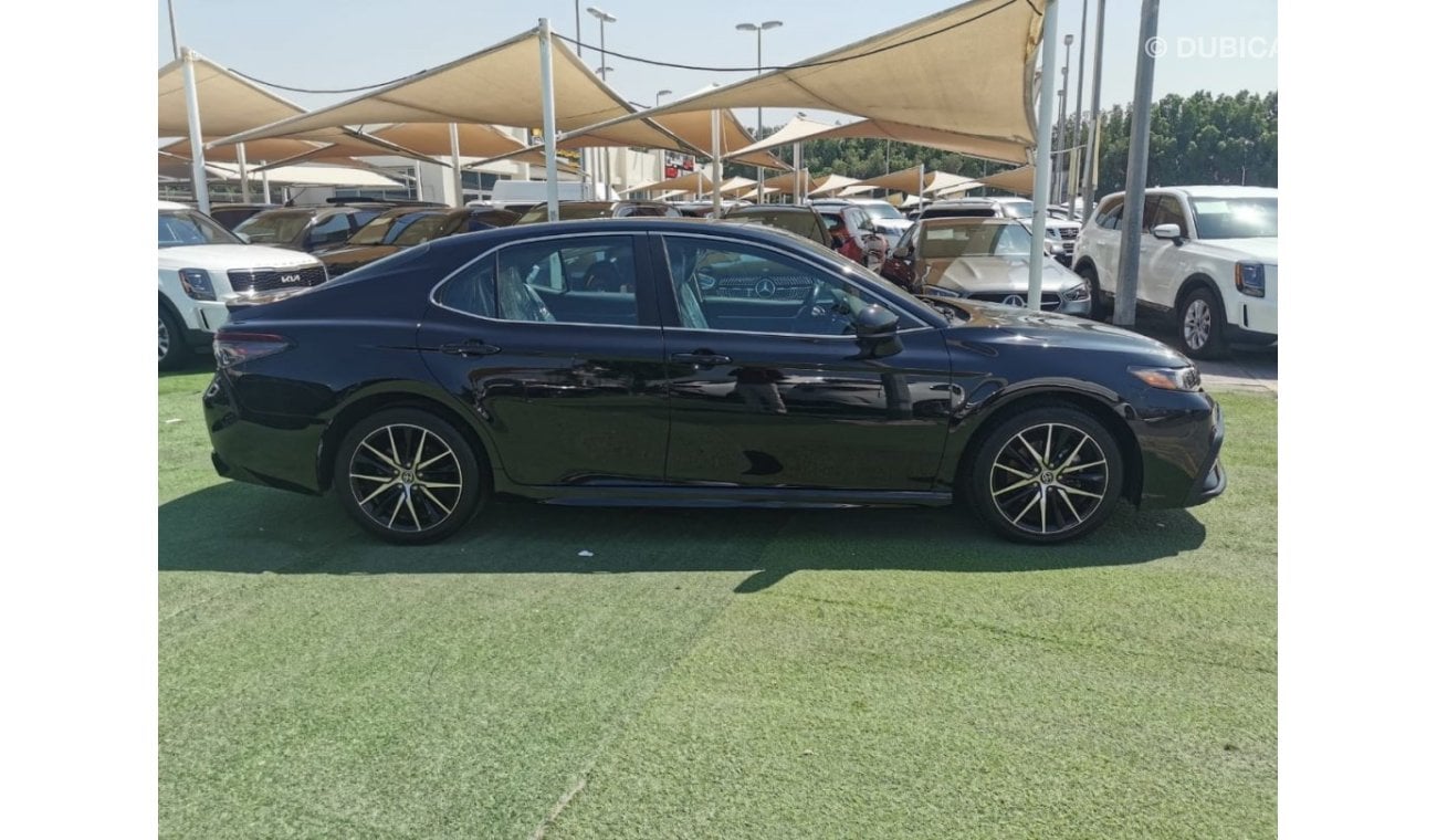 تويوتا كامري 2021 Toyota Camry SE (XV70), 4dr sedan, 2.5L 4cyl Petrol, Automatic, Front Wheel Drive