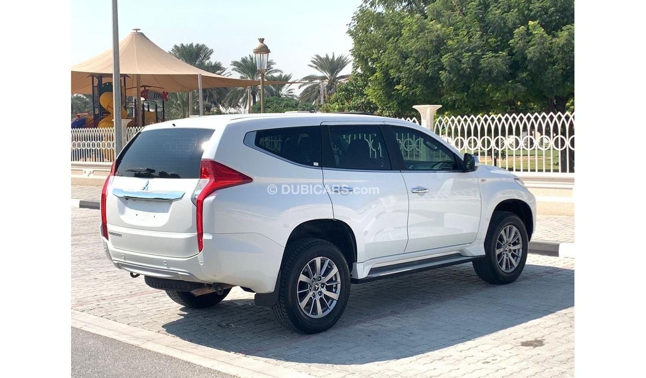 ميتسوبيشي مونتيرو MITSUBISHI MONTERO 2019 Sunroof,GCC SPECS