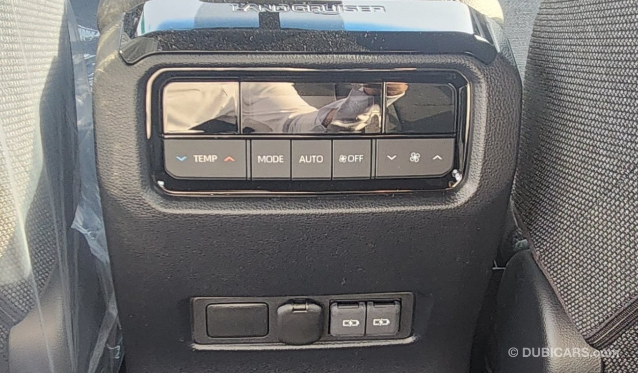 Toyota Prado 2.8 diesel First edition GCC euro 5