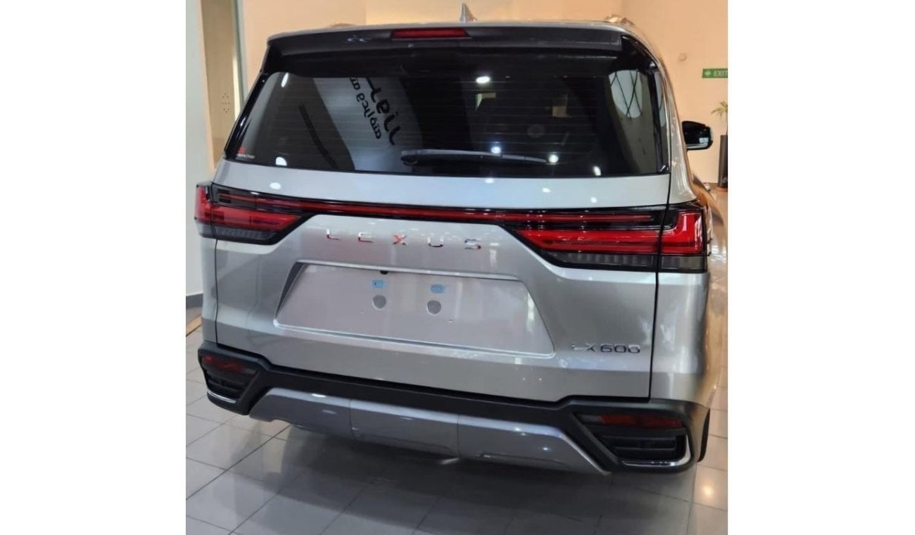 لكزس LX 600 NEW2024 GCC Prestige AWD-مقاعد7