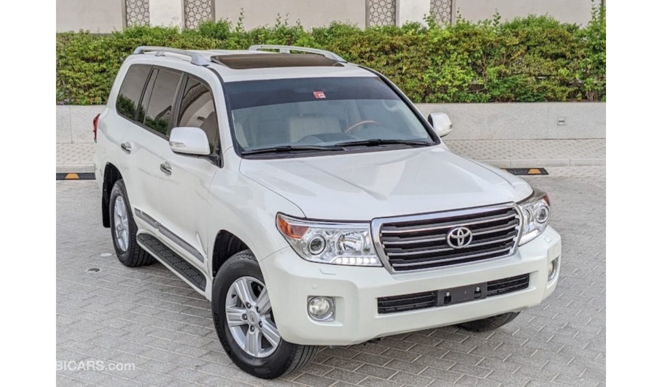 Toyota Land Cruiser GXR Toyota landcuriser 2013 Full option V6