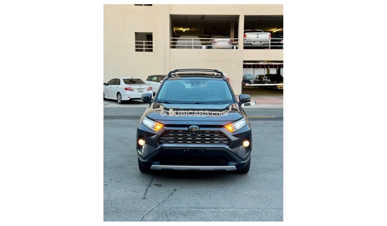 Toyota RAV4 2019 LIMITED AWD SUNROOF UAE PASS