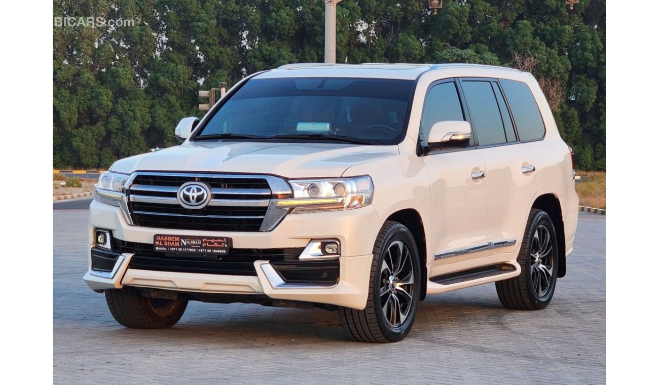 Toyota Land Cruiser VXR UPGRADE 2021