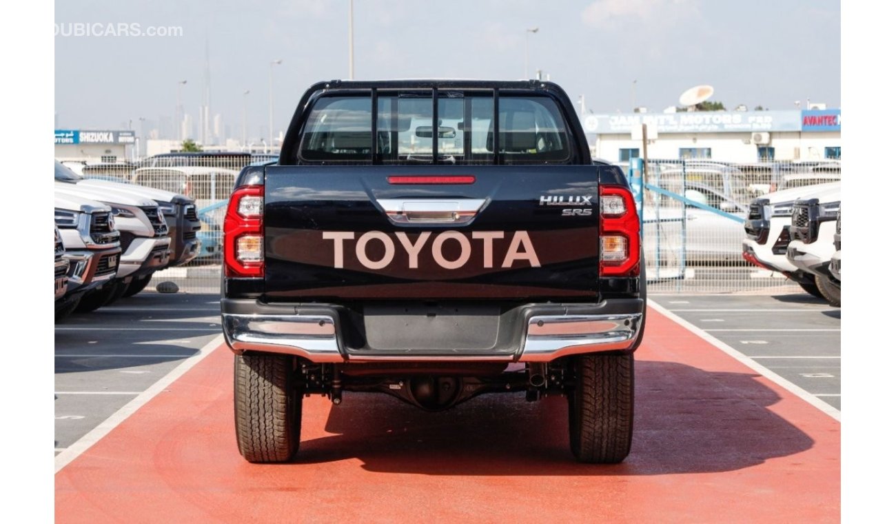 تويوتا هيلوكس TOYOTA HILUX 4.0 AT FENDER BLACK 2024