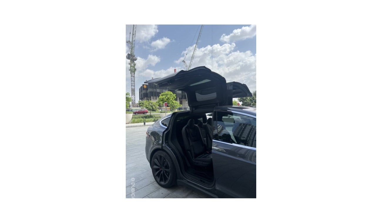 تسلا موديل اكس tesla model x