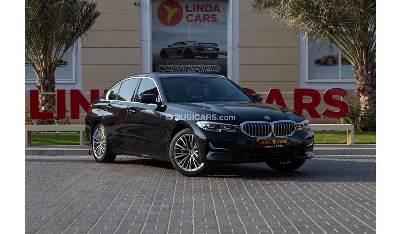 BMW 330i Exclusive 2.0L (258 HP) BMW 330i Exclusive 2019 GCC under Agency Warranty and Service Contract with 