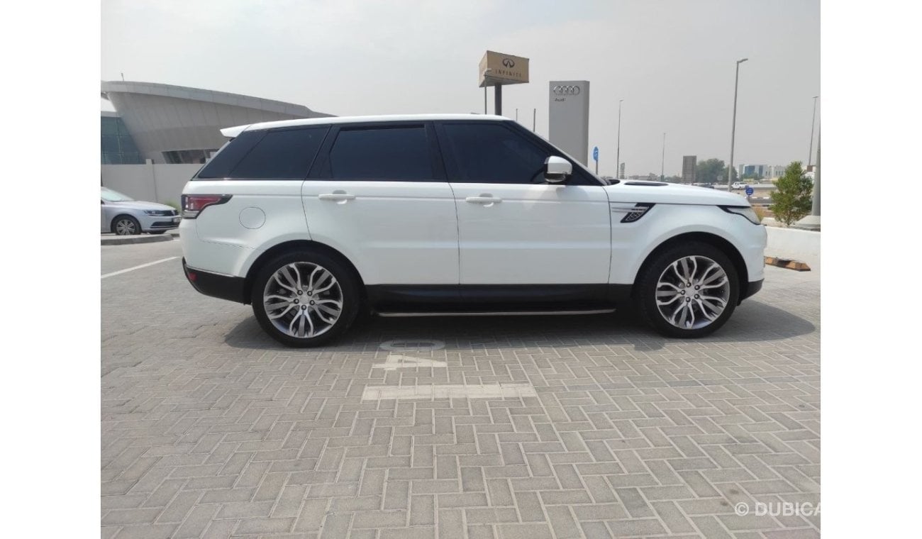 لاند روفر رينج روفر سبورت Range rover sport HSE V6 Gcc full option