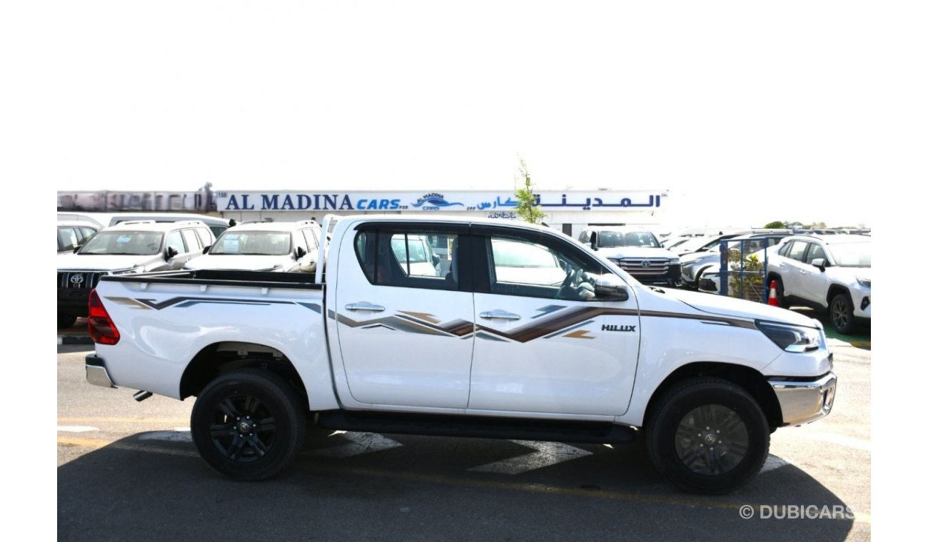 تويوتا هيلوكس 2.7L AT 4x4WD With Push Start Full Option