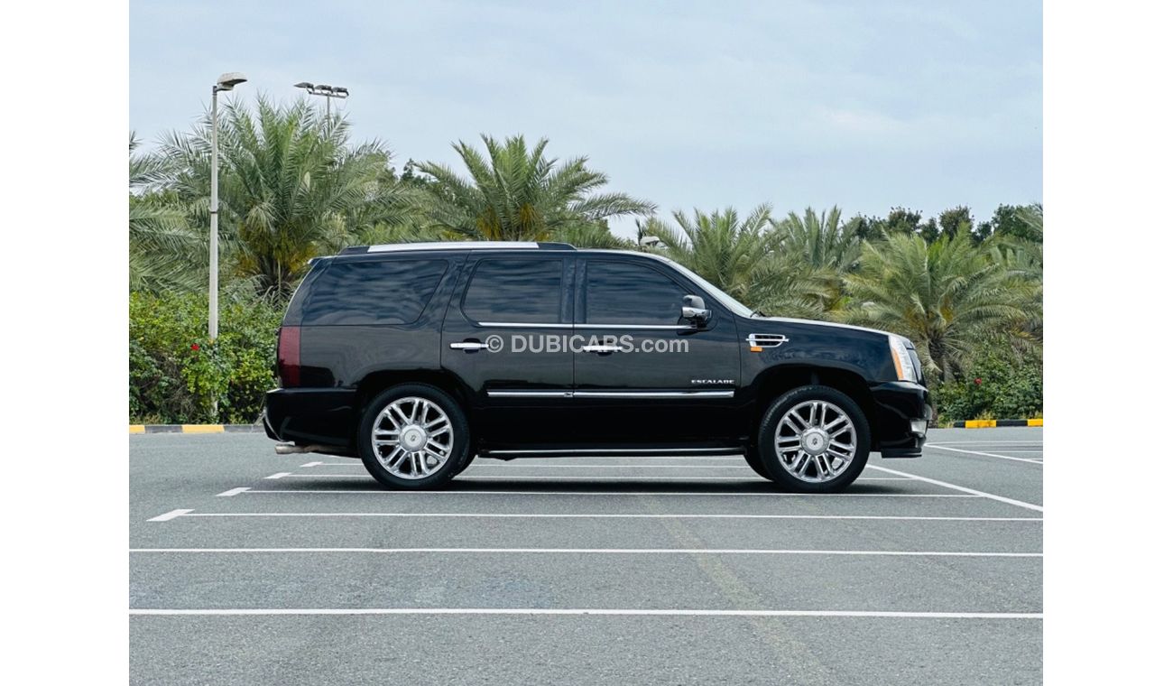 Cadillac Escalade CADILLAC ESCALADE PLATINUM FULL OPTION MODEL 2012