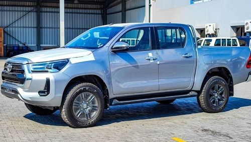 Toyota Hilux Toyota Hilux 2.4L Diesel AT Full Option MY2024_Silver