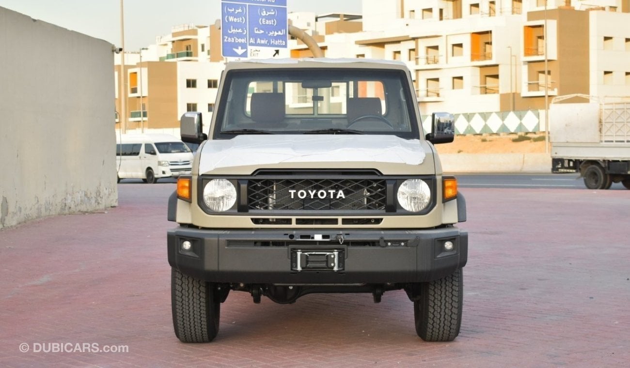 تويوتا لاند كروزر بيك آب LC79 Pickup 4.0L A/T Petrol 2024 Model Full Option