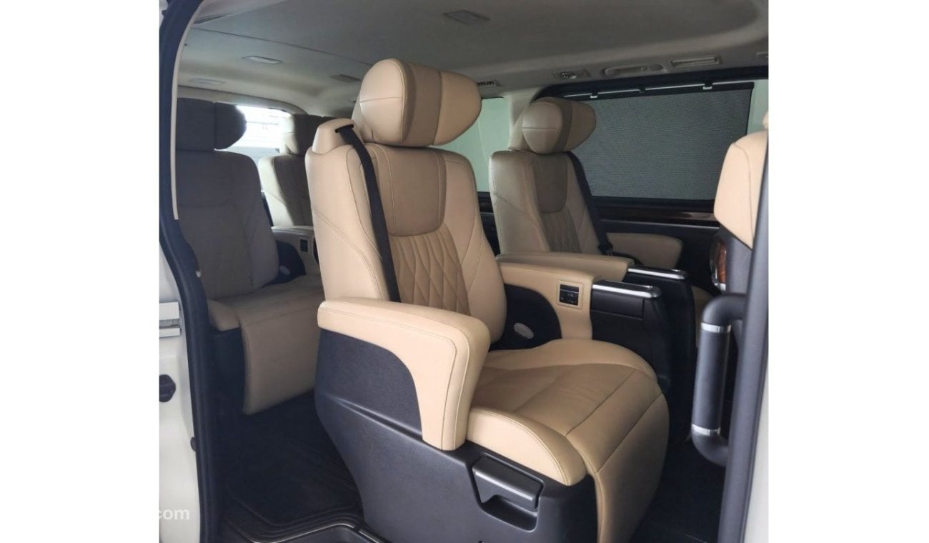 تويوتا جرافينا 2020 Toyota Granvia Premium - GCC - Excellent Condition