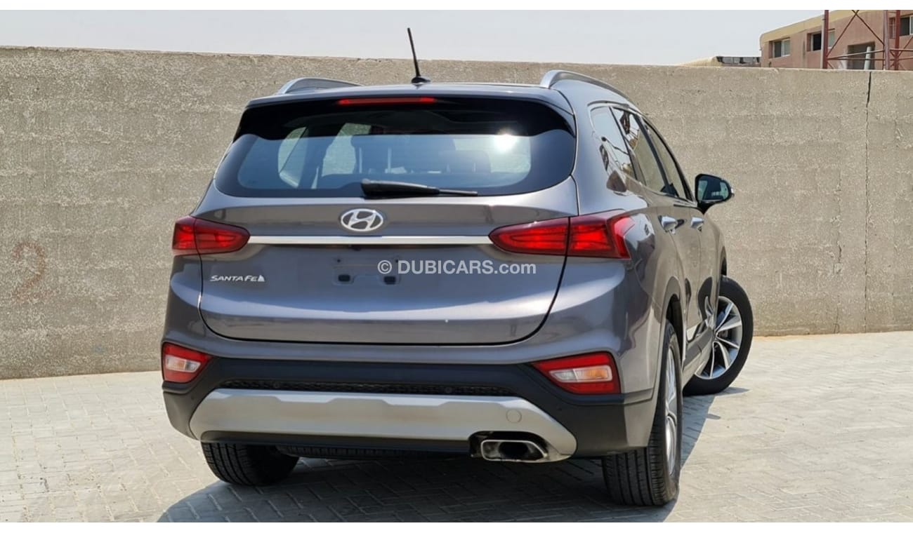 Used Hyundai Santa Fe GLS Mid Option 2019 2.4L 4 Cylinders GCC 2019 for ...