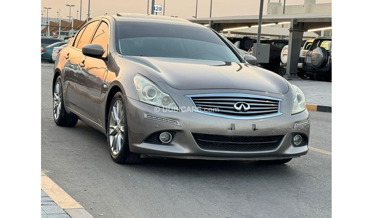 إنفينيتي G25 in excellent condition and requires no expenses