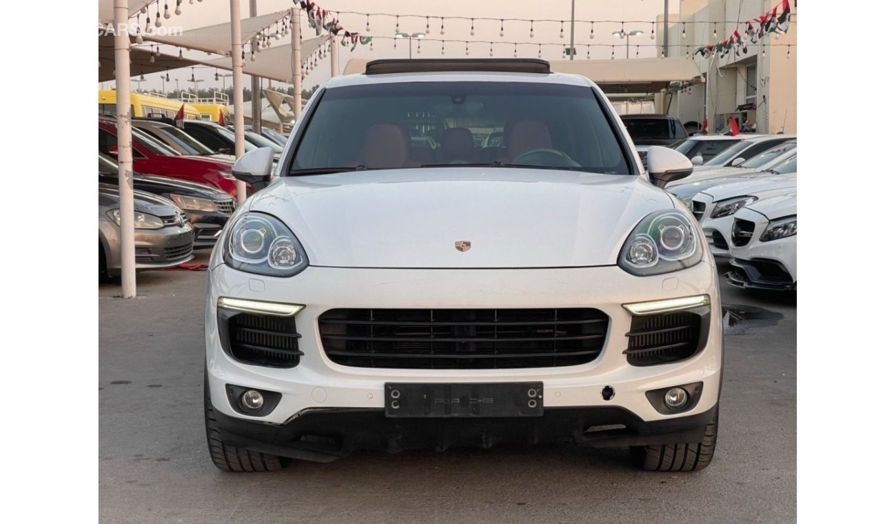 Porsche Cayenne S Model 2015, Gulf, Flection, Panorama Sunroof, 6 Cylinder, Automatic transmission, in excellent condi