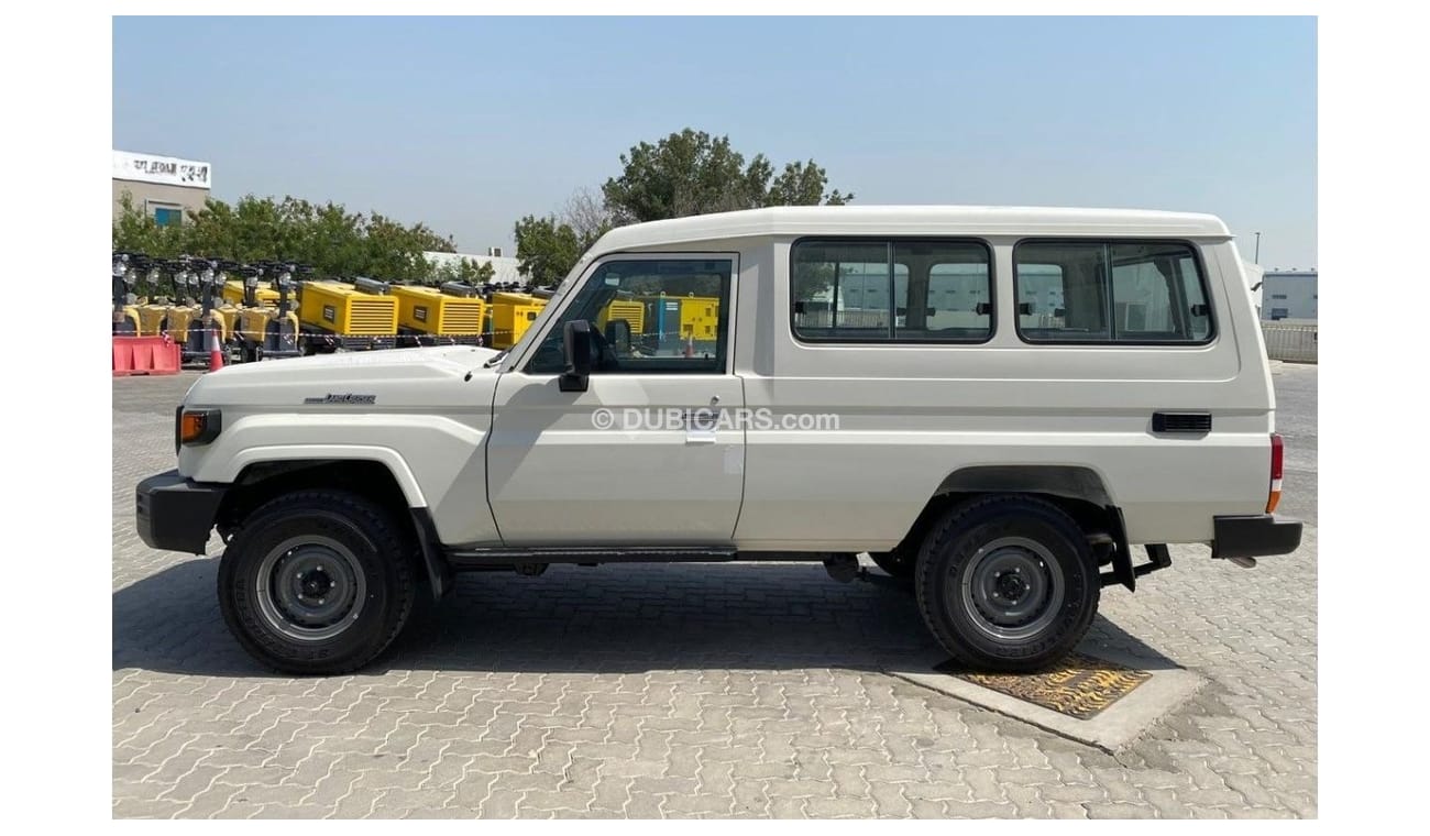 تويوتا لاند كروزر هارد توب TOYOTA LC HZJ 78 4.2L MT DSL – HARD TOP