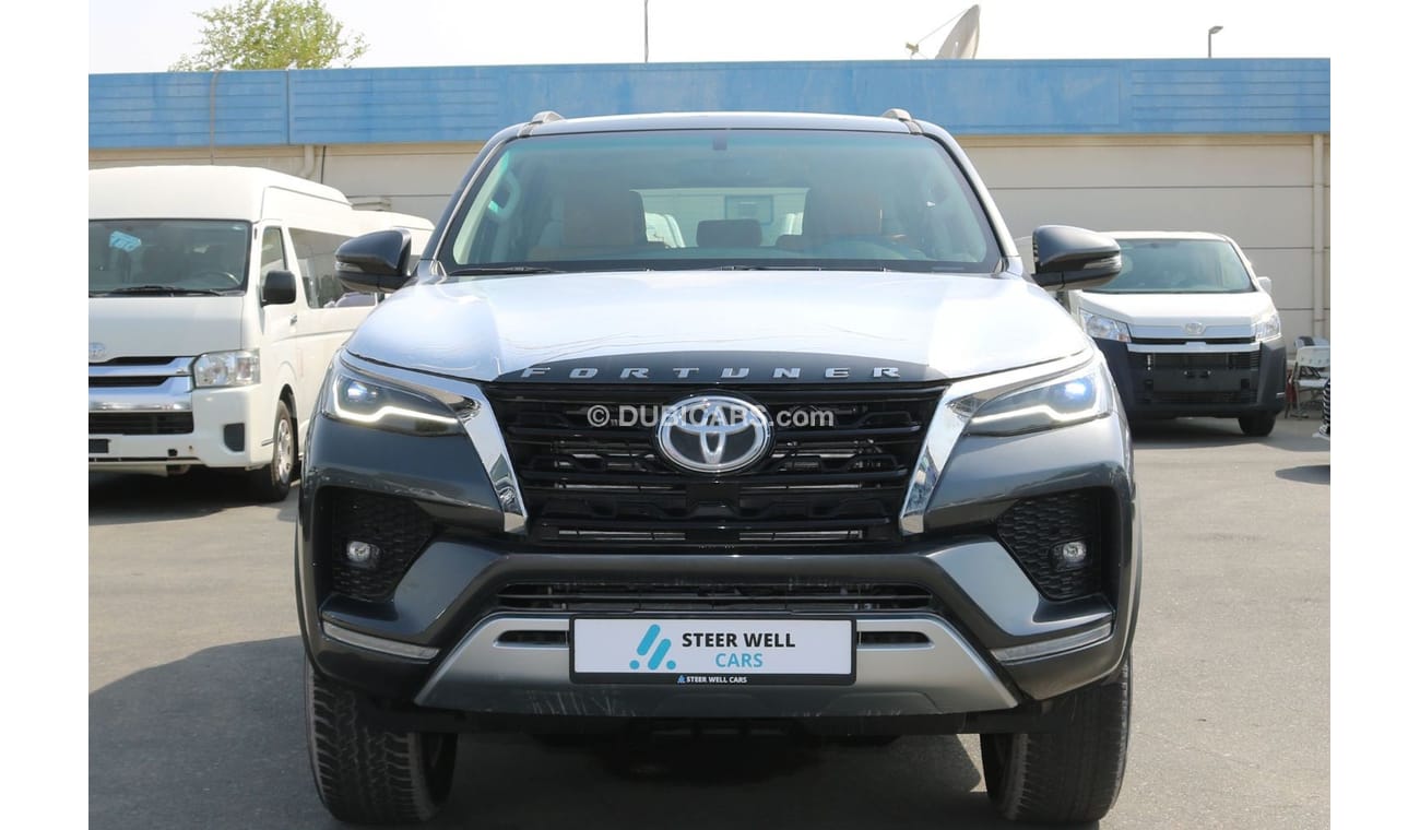 Toyota Fortuner 2022 | 2.4L DSL V - FULL OPTION WITH REAR CAMERA AND ALLOY WHEELS DUAL ZONE AC WITH GCC SPECS EXPORT