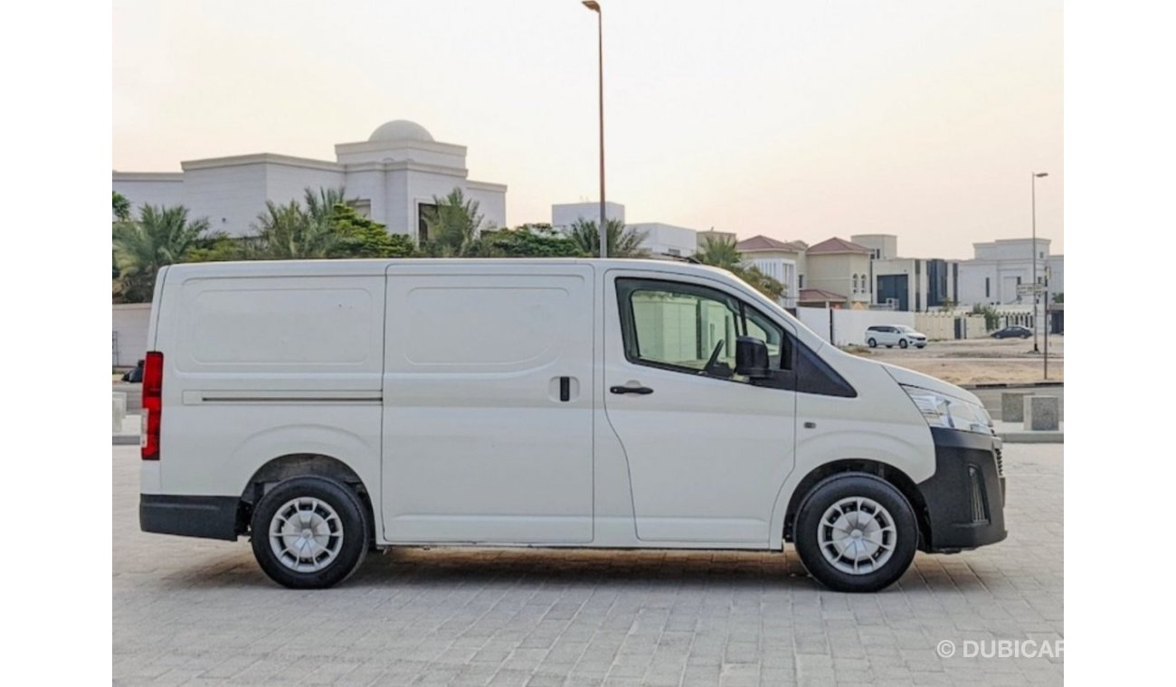 Toyota Hiace 2021 LHD Petrol Full Options top of the range