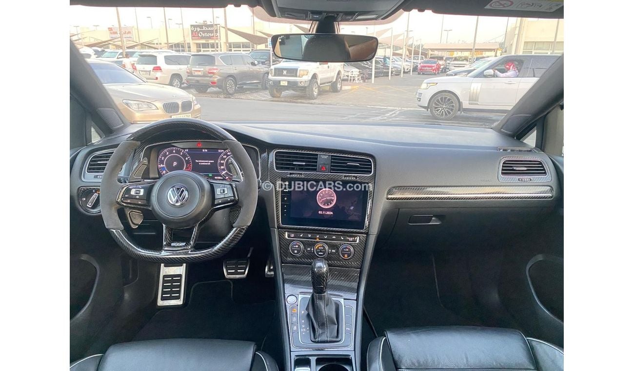 فولكس واجن جولف Volkswagen Golf R _GCC_2019_Excellent Condition_Full Specifications