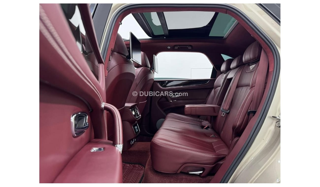 بنتلي بينتايجا 2019 Bentley Bentayga V8, Warranty, Full Bentley Service History, Very Low Kms, GCC