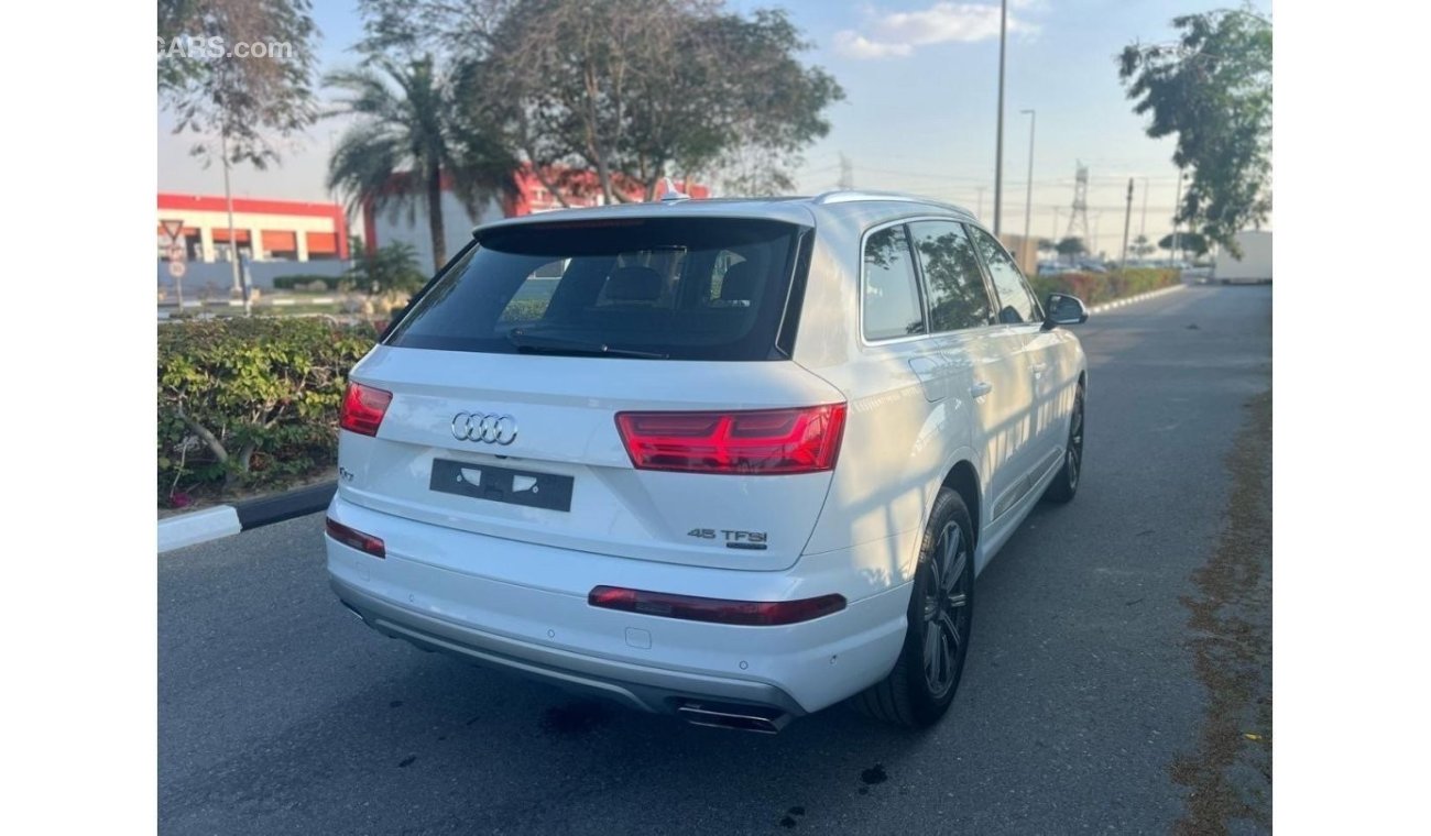 أودي Q7 45 TFSI quattro