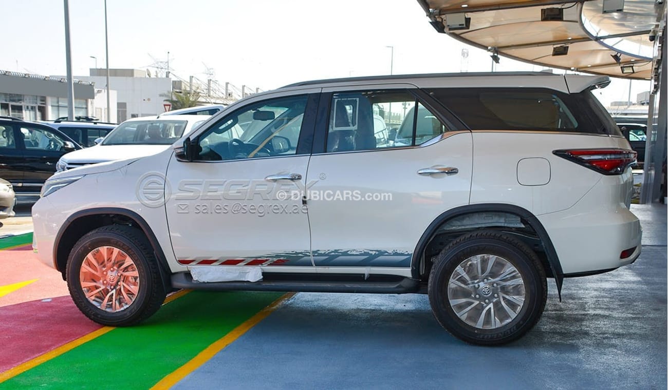 تويوتا فورتونر TOYOTA FORTUNER SR5 2.8L DIESEL 4WD 2024