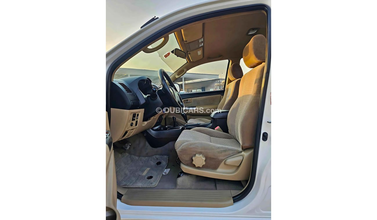 Toyota Fortuner V4 GCC/ 4WD/LOW MILEAGE/ SINGLE OWNER/ NON ACCIDENT/ EXCELLENT CONDITION/ FOR EXPORT ONLY/ LOT#65624