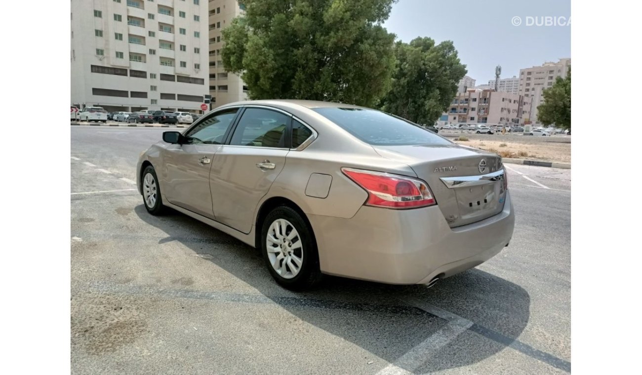 Nissan Altima S