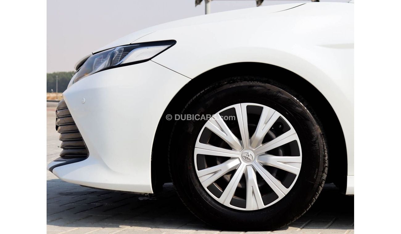 Toyota Camry S 2.5L (204 HP) Toyota Camry 2020 GCC, without paint, without accidents, in excellent condition 1388