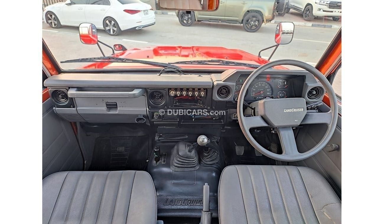 تويوتا لاند كروزر بيك آب HZJ75-0016928 || LAND CRUISER Pick up) 1993	RED	4200	DIESEL	12854	RHD MANUAL || only export