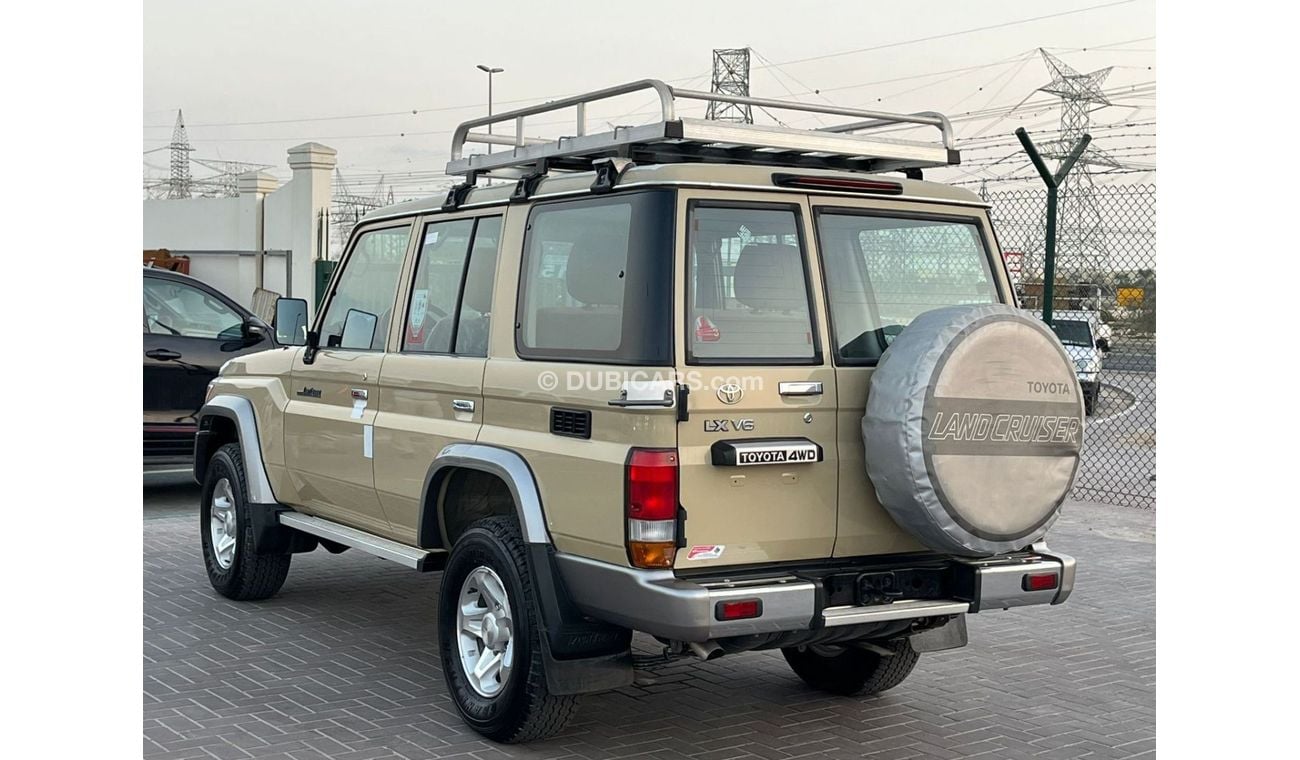 تويوتا لاند كروزر هارد توب TOYOTA LAND CRUISER 4.0 HARDTOP PETROL