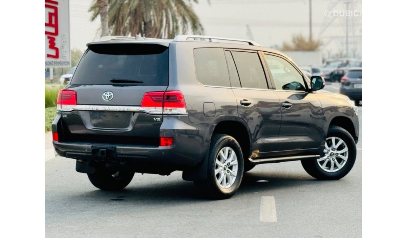 تويوتا لاند كروزر Toyota Land Cruiser 2018 Vx v8 diesel