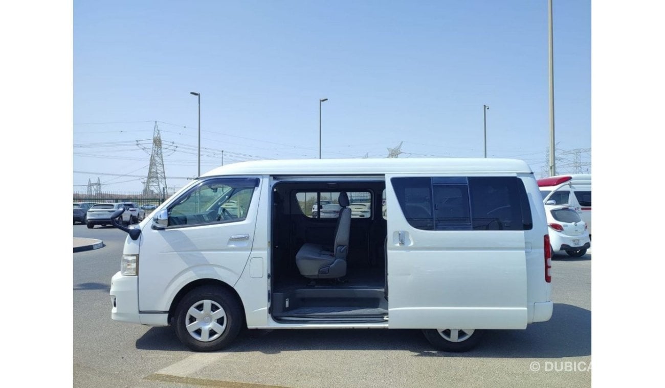 Toyota Hiace WHITE cc3000	DIESEL RHD AUTO	KDH211-8003042--ONLY FOR EXPORT