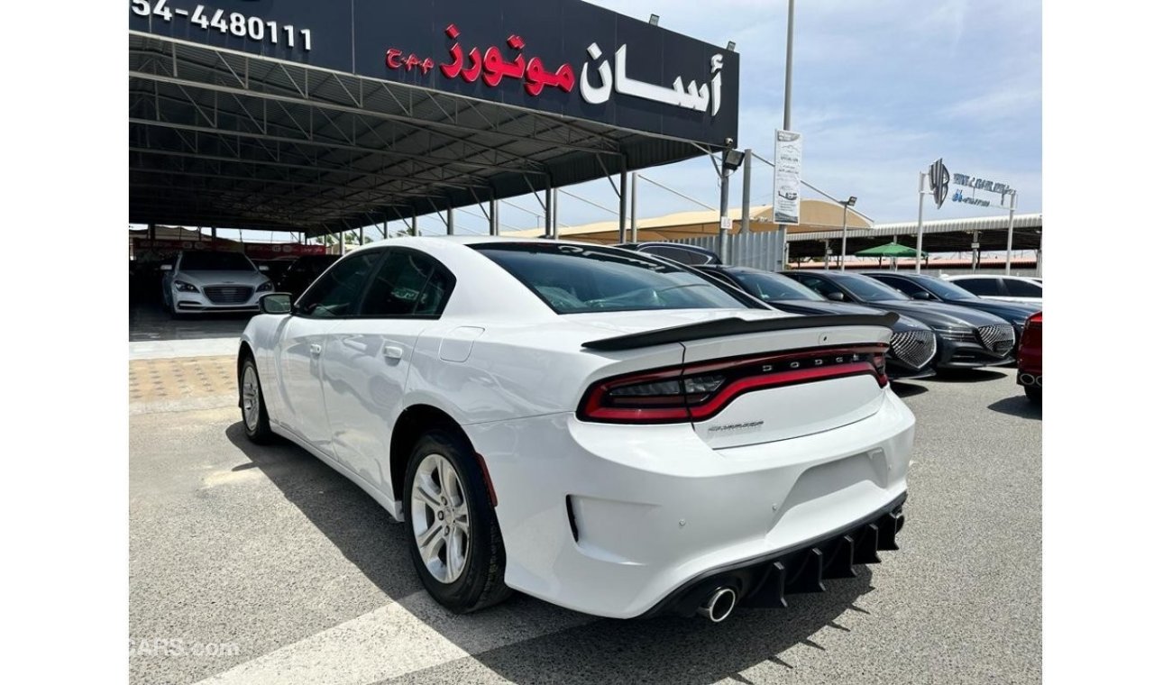 Dodge Charger 3.6L SXT (Base)