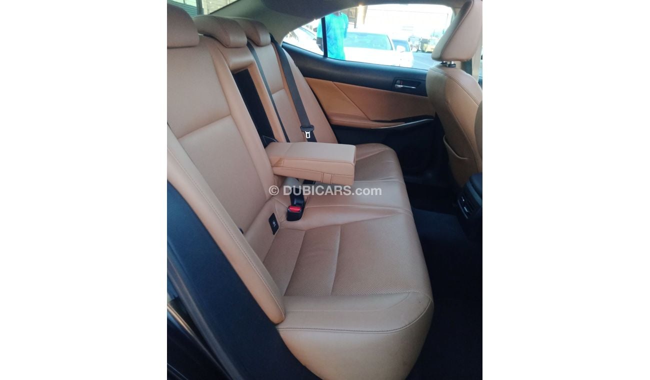 لكزس IS 250 LEXUS IS 250 V6 2.5L Full Option Model 2015