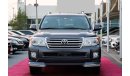 Toyota Land Cruiser VXR Toyota Land Cruiser VX.R / 2014 / GCC / Free Accident/ First Owner