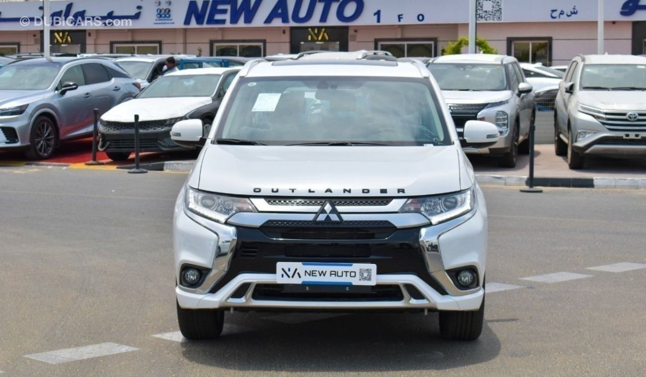 Mitsubishi Outlander Brand New Mitsubishi Outlander Enjoy OUTLANDERENJOY  2.0L | 5 Seat | White/Black |