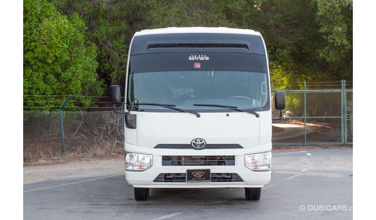 Toyota Coaster 2020 | TOYOTA COASTER | 23-SEATER | AUTOMATIC DOOR | GCC SPECS | T00782