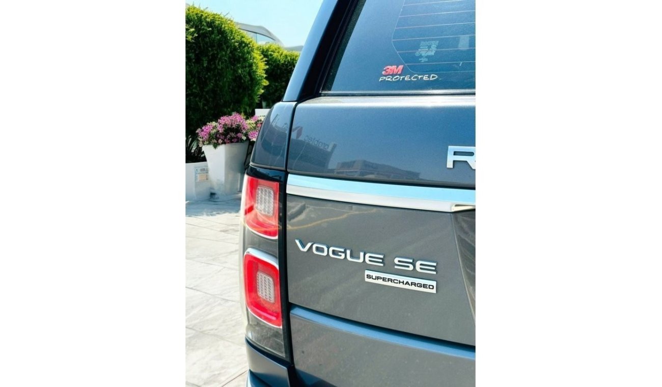 Land Rover Range Rover Vogue AED 3,360 P.M | RANGE ROVER VOGUE SE 5.0SC V8 | GCC | LESS MILEAGE | LUXURY  CABIN