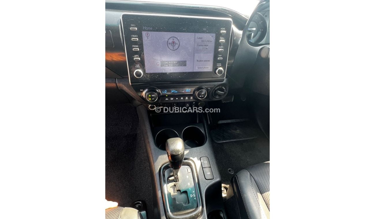 تويوتا هيلوكس Toyota Hilux pickup 2022 . 2.8 Diesel in excellent condition